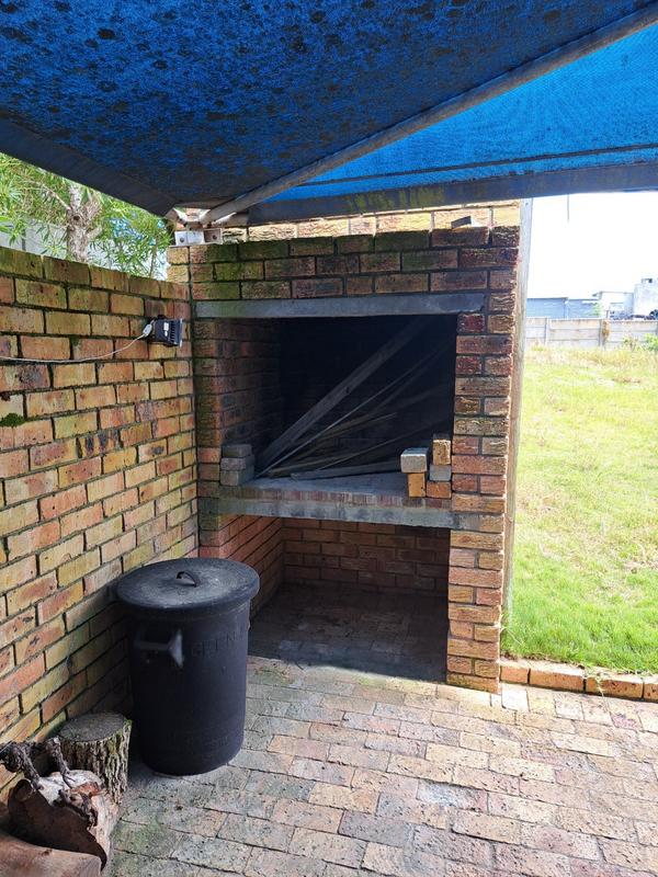 3 Bedroom Property for Sale in Franskraal Western Cape